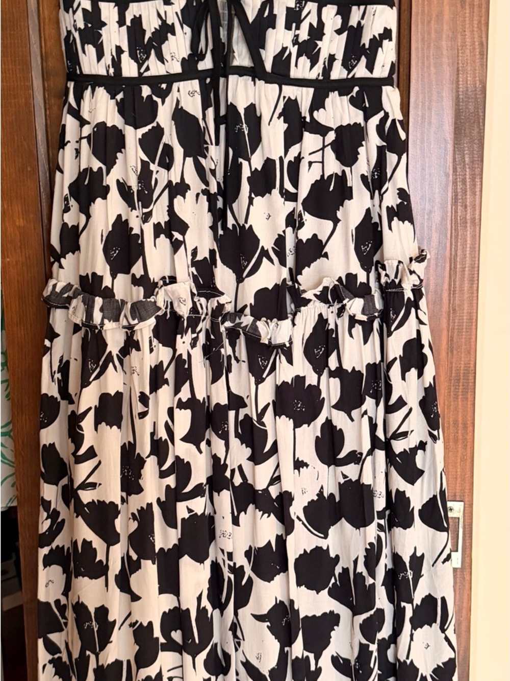 En Saison Black and White Floral Tiered Maxi Dress